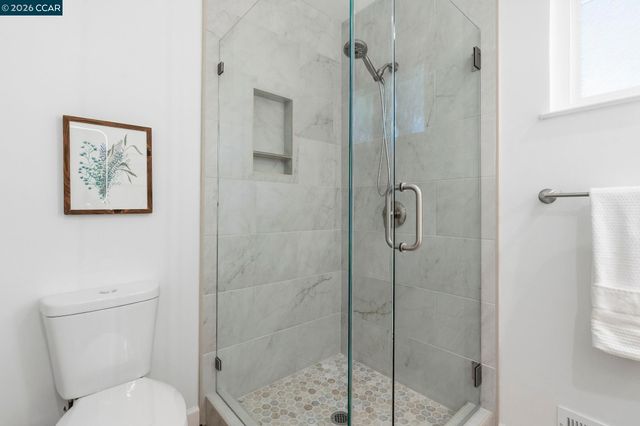 1748 Elmhurst Ln, Concord, CA 94521