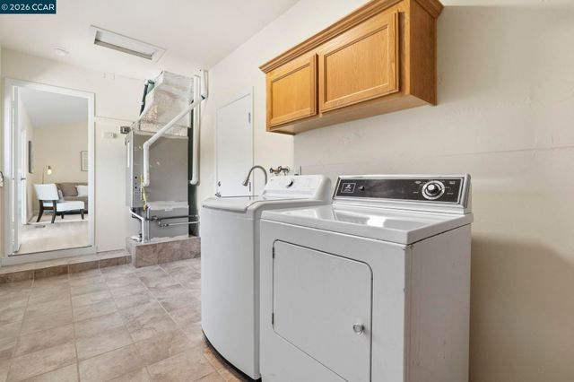1748 Elmhurst Ln, Concord, CA 94521