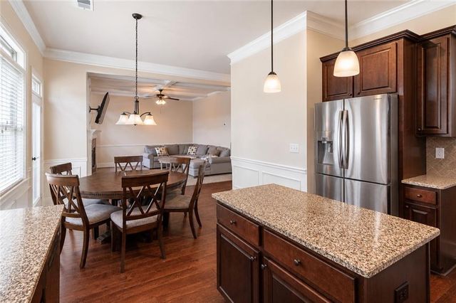 29 Bay Crest Court, Loganville, GA 30052