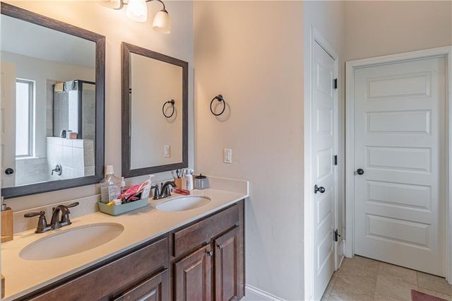 29 Bay Crest Court, Loganville, GA 30052