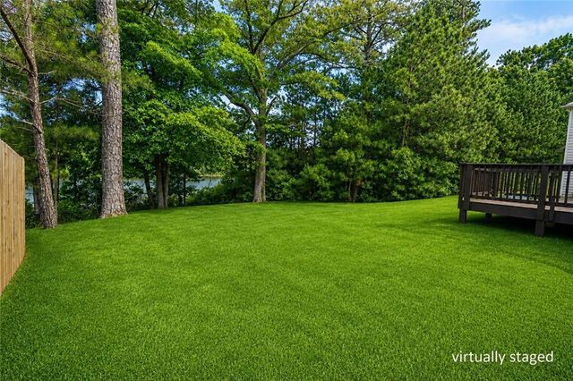 29 Bay Crest Court, Loganville, GA 30052