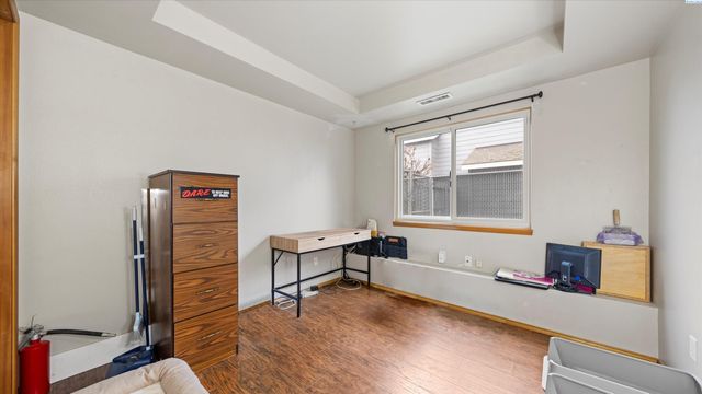 2327 N Rhode Island, Kennewick, WA 99336