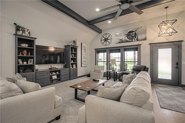 2144 Crooked Creek Drive, Kearney, MO 64060