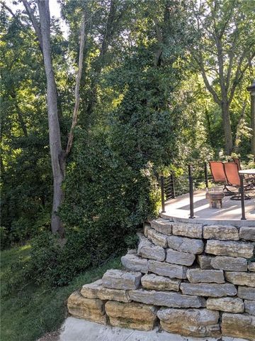 2144 Crooked Creek Drive, Kearney, MO 64060