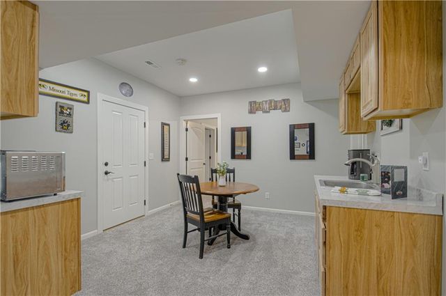 2144 Crooked Creek Drive, Kearney, MO 64060