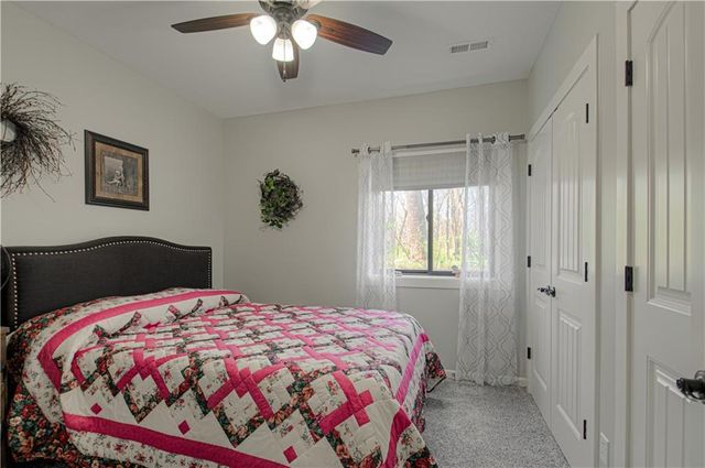 2144 Crooked Creek Drive, Kearney, MO 64060