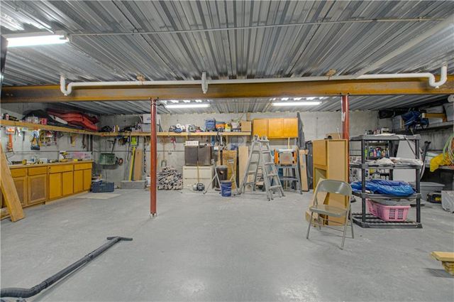 2144 Crooked Creek Drive, Kearney, MO 64060