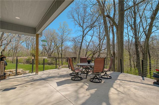 2144 Crooked Creek Drive, Kearney, MO 64060