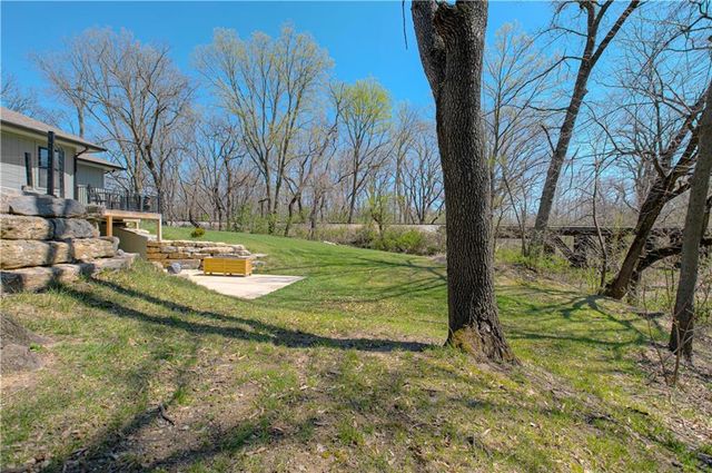 2144 Crooked Creek Drive, Kearney, MO 64060