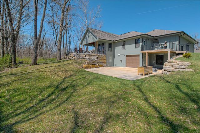 2144 Crooked Creek Drive, Kearney, MO 64060