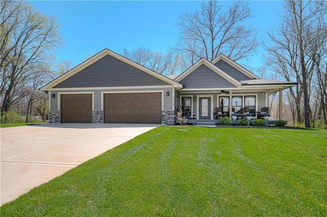2144 Crooked Creek Drive, Kearney, MO 64060