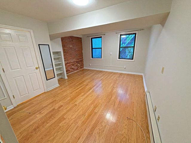 81 E Brookline St 1, Boston, MA 02118