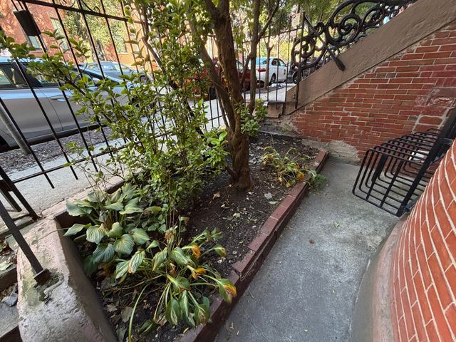 81 E Brookline St 1, Boston, MA 02118