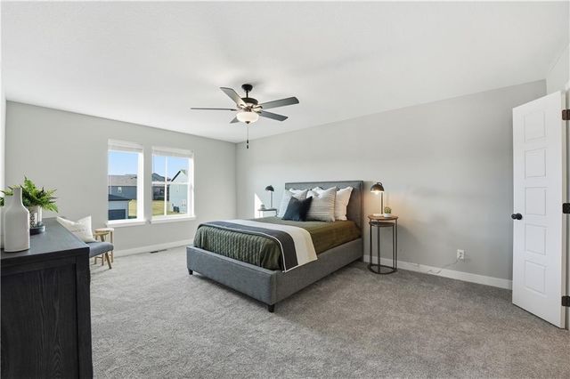 9031 SW 5th Street, Blue Springs, MO 64064