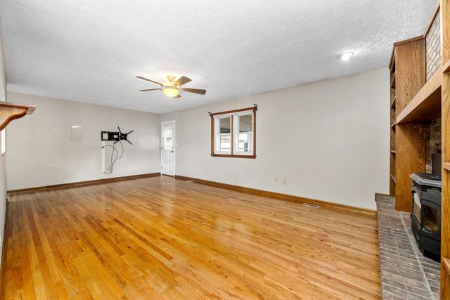 1129 Cayton Road, Florence, KY 41042