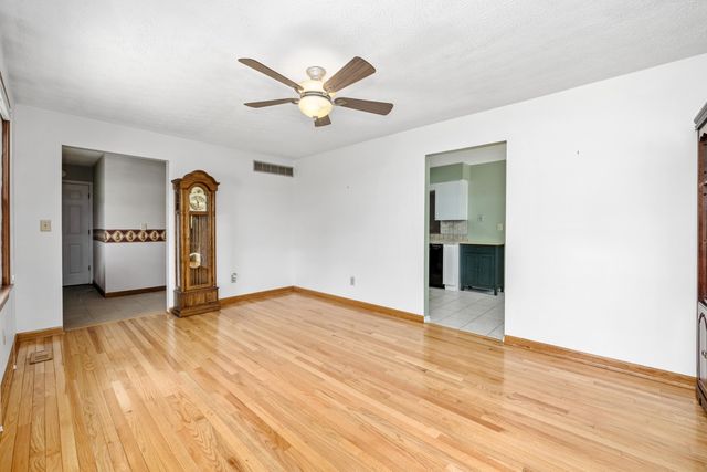 1129 Cayton Road, Florence, KY 41042