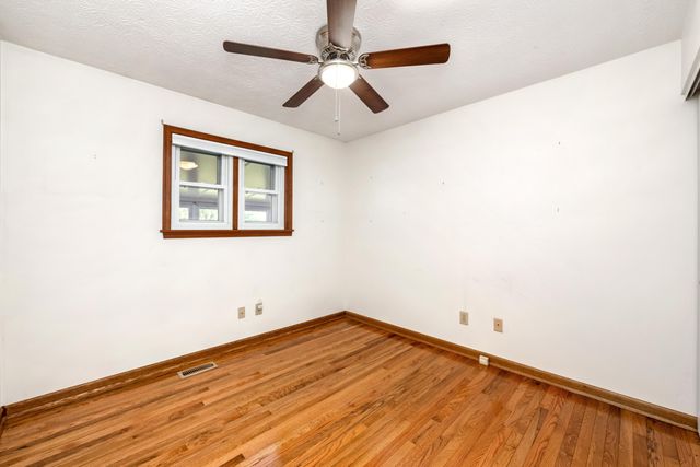 1129 Cayton Road, Florence, KY 41042