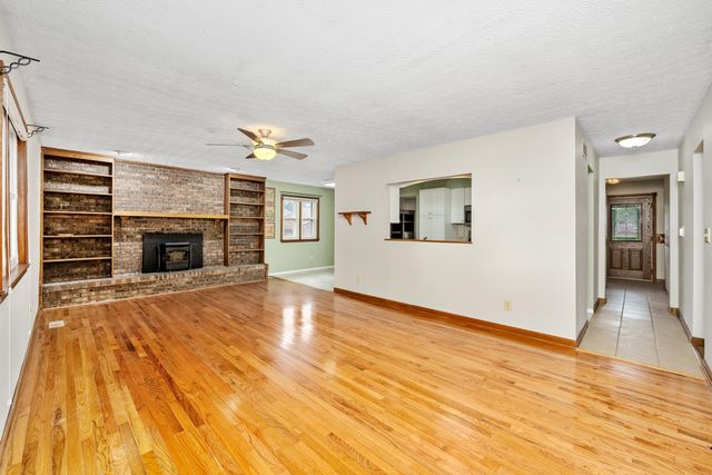 1129 Cayton Road, Florence, KY 41042