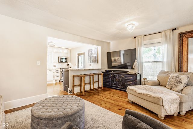 121 SE 1st Street SE, Carmel, IN 46032
