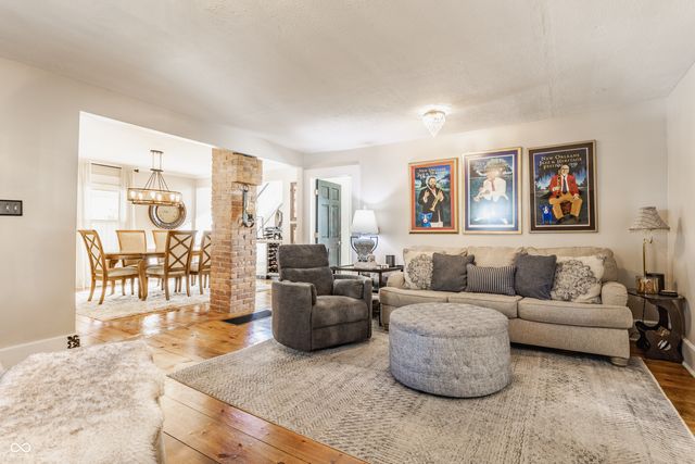 121 SE 1st Street SE, Carmel, IN 46032