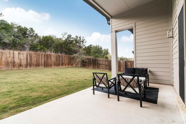 592 Dayridge DR, Dripping Springs, TX 78620