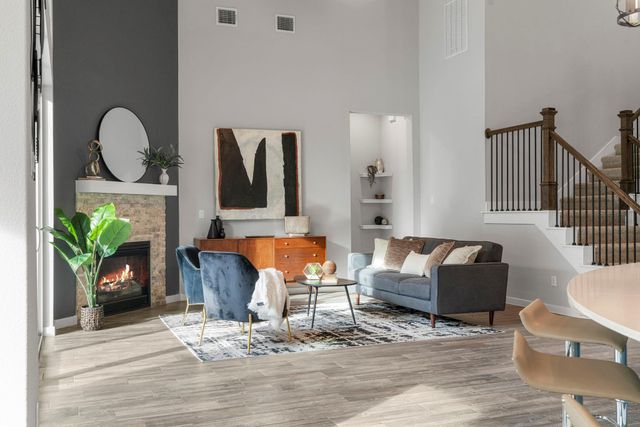 592 Dayridge DR, Dripping Springs, TX 78620