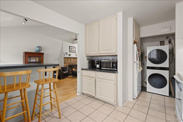 208 Harris Road GB3, Bedford Hills, NY 10507