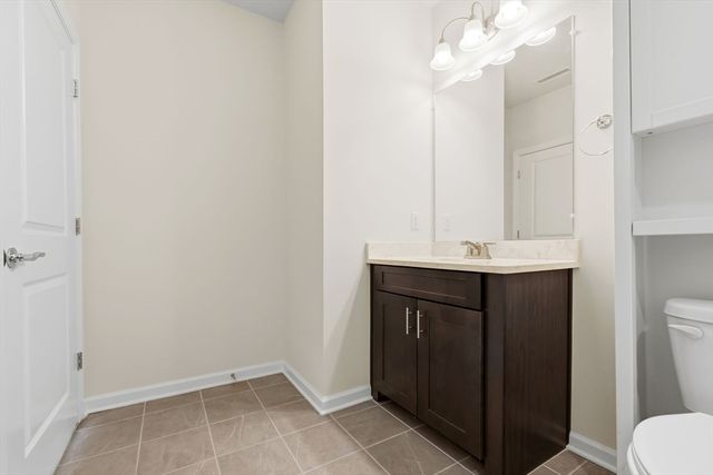 260 Martins Landing Way 202, North Reading, MA 01864