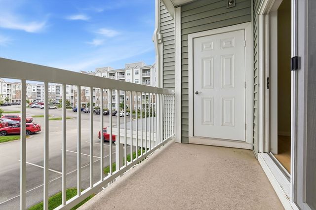 260 Martins Landing Way 202, North Reading, MA 01864