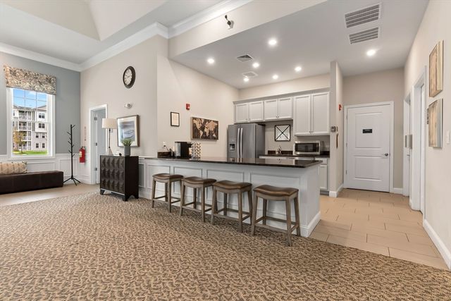 260 Martins Landing Way 202, North Reading, MA 01864