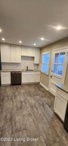 208 Colonial Dr, Louisville, KY 40207