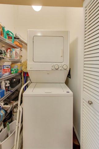 230 W Division Street 1405, Chicago, IL 60610