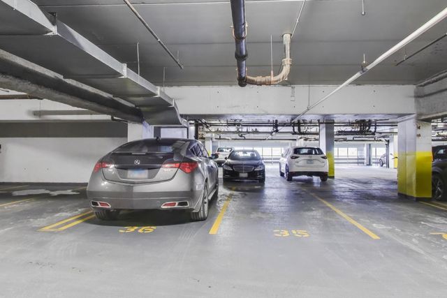 230 W Division Street 1405, Chicago, IL 60610