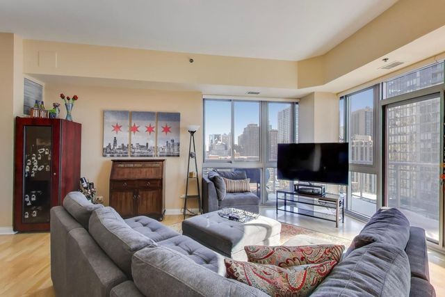 230 W Division Street 1405, Chicago, IL 60610