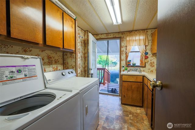 815 W Lee Avenue, Westport, WA 98595