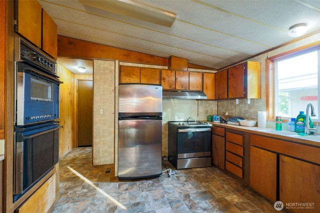 815 W Lee Avenue, Westport, WA 98595