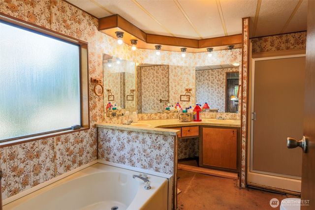 815 W Lee Avenue, Westport, WA 98595