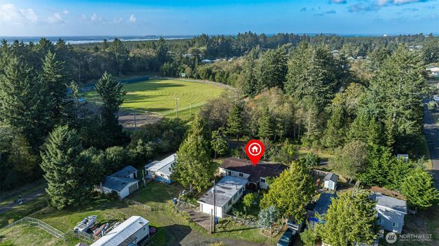 815 W Lee Avenue, Westport, WA 98595
