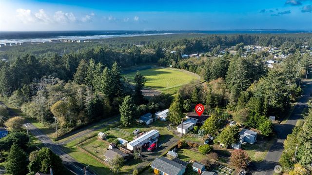 815 W Lee Avenue, Westport, WA 98595