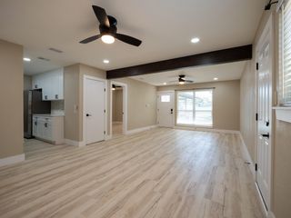 8314 Bowling Green DR B, Austin, TX 78757