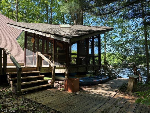 2325 Plum Point, Roaming Shores, OH 44084