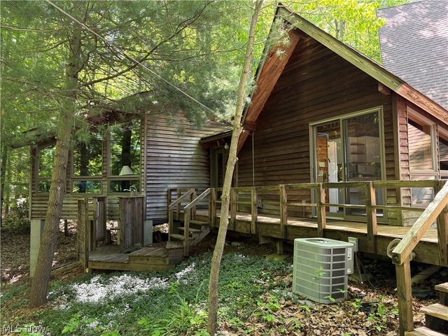 2325 Plum Point, Roaming Shores, OH 44084