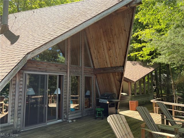 2325 Plum Point, Roaming Shores, OH 44084