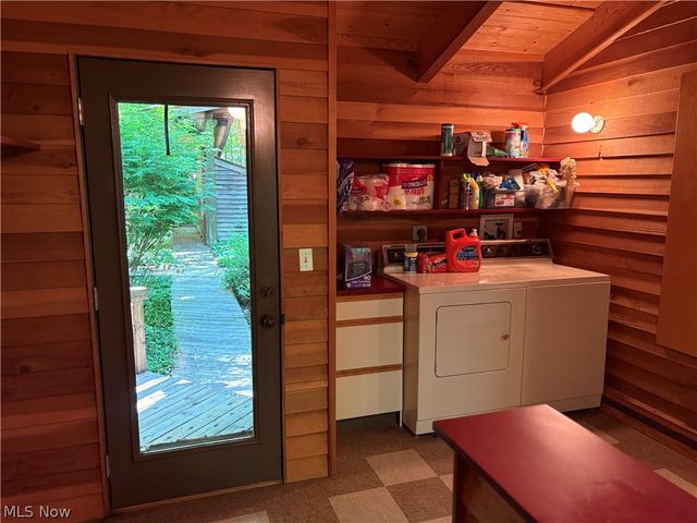 2325 Plum Point, Roaming Shores, OH 44084