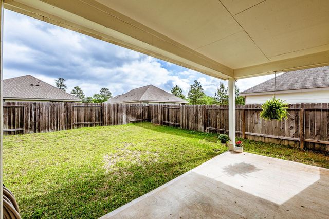 108 Fallow Deer Drive, Huntsville, TX 77320