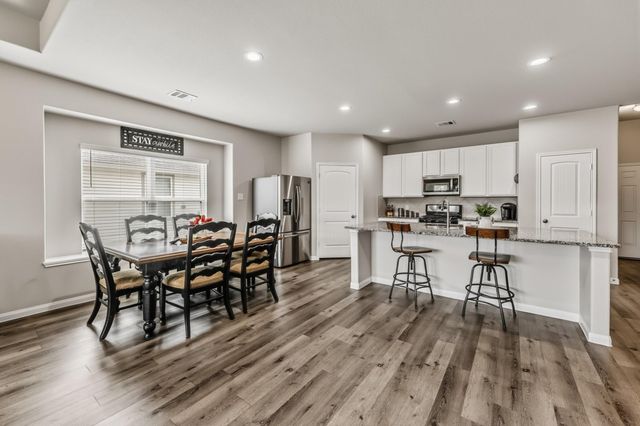 108 Fallow Deer Drive, Huntsville, TX 77320