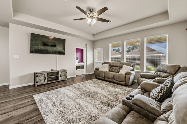 108 Fallow Deer Drive, Huntsville, TX 77320