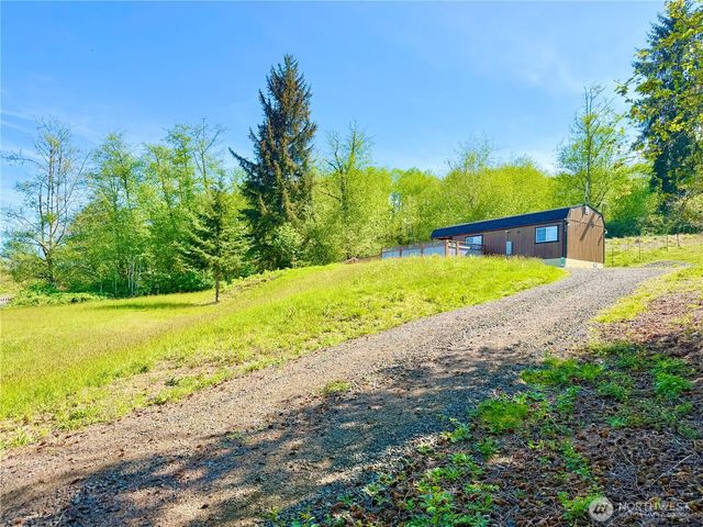 290 State Route 6, Raymond, WA 98577