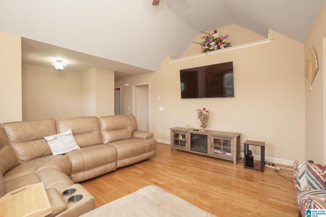 55 ACTON LOOP, Moody, AL 35004
