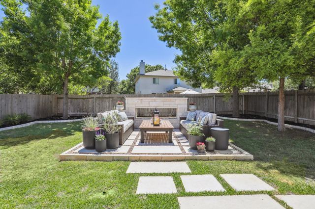 2725 Kickapoo Cavern DR, Pflugerville, TX 78660